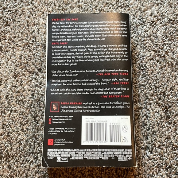 The Girl on the Train Paperback Book - Picture 2 of 3